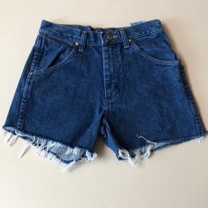 Wrangler Distressed Cut Off Shorts